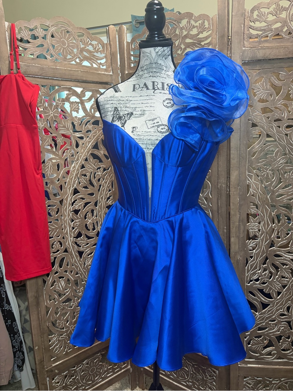 Sherri Hill Royal Blue One-Shoulder Prom Dress with Floral Accent